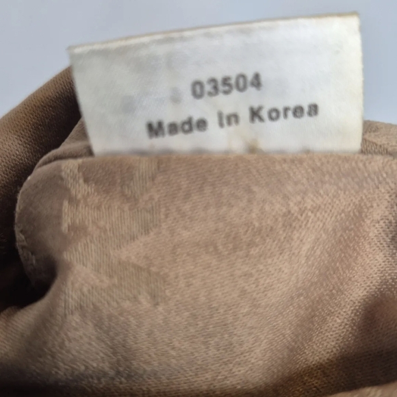 MCM Pebbled Leather Chocolate Shoulder Bag - Picture 13 of 13